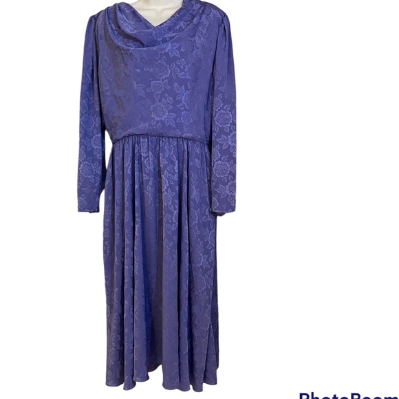 Juliette lavender long sleeve dress size large - Picture 1 of 9